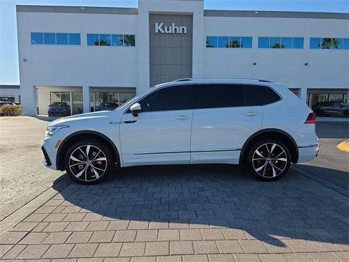 2022 Volkswagen Tiguan 2.0T SEL R-Line 4MOTION