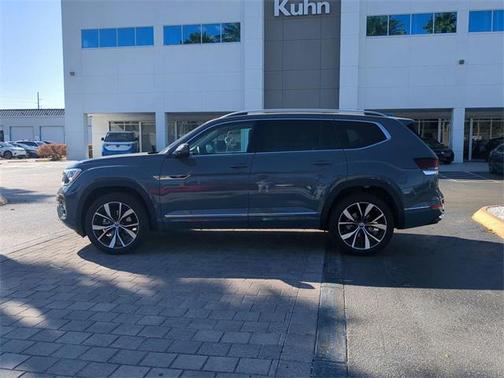 2025 Volkswagen Atlas 2.0T SEL Premium R-Line 4MOTION