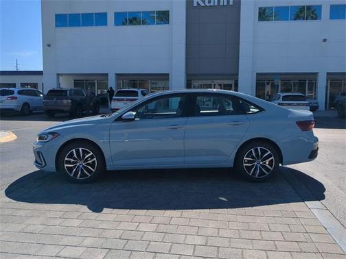 2026 Volkswagen Jetta 1.4T SE