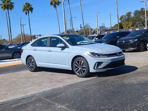 Monument Gray 2026 Volkswagen Jetta 1.4T SE