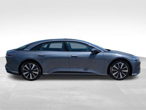 Quantum Gray Metallic 2024 Lucid Air Pure