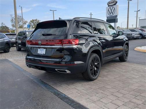 2025 Volkswagen Atlas 2.0T SE w/Technology