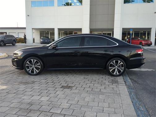 2021 Volkswagen Passat 2.0T SE