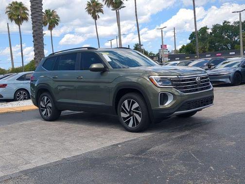 avocado green pearl 2026 Volkswagen Atlas 2.0T SE w/Technology