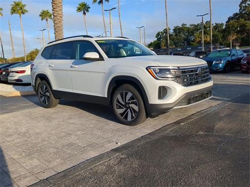 2026 Volkswagen Atlas 2.0T SE w/Technology