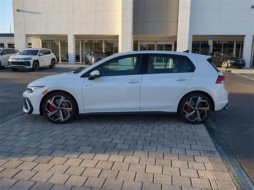 2025 Volkswagen Golf GTI 2.0T SE DSG
