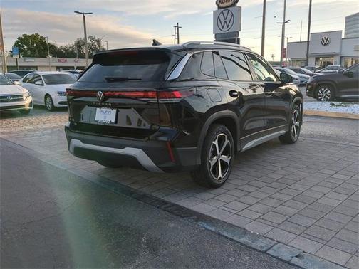2025 Volkswagen Tiguan 2.0T SE