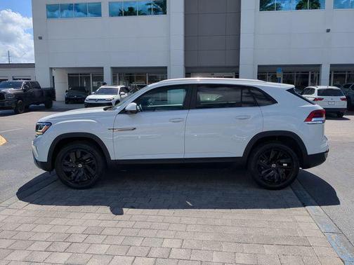 2023 Volkswagen Atlas Cross Sport 2.0T SE w/Technology
