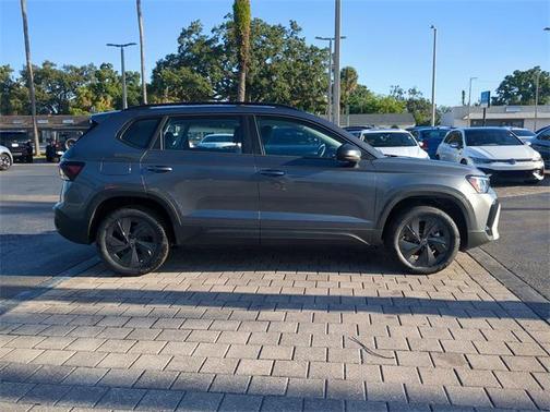 2025 Volkswagen Taos 1.5T S