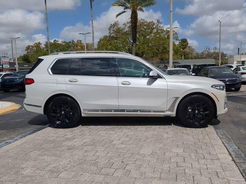 2020 BMW X7 xDrive40i