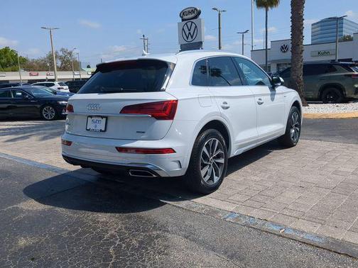 2023 Audi Q5 45 S line Premium Plus