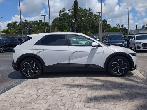 Atlas White 2024 Hyundai IONIQ 5 SEL