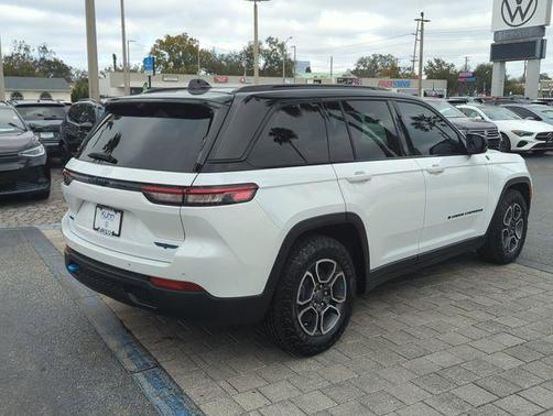 2022 Jeep Grand Cherokee 4xe Trailhawk