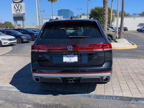 2024 Volkswagen Atlas 2.0T SEL