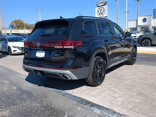 2024 Volkswagen Atlas 2.0T SEL