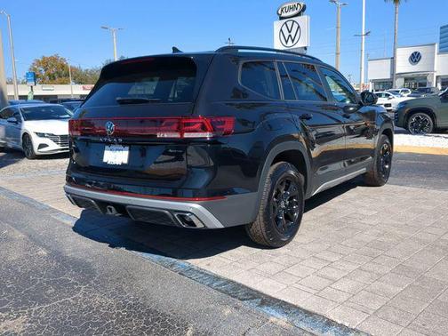 2024 Volkswagen Atlas 2.0T SEL