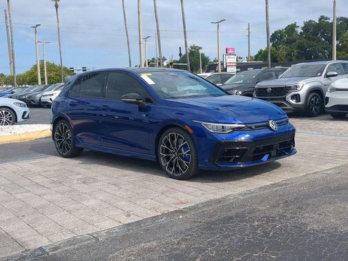lapiz blue metallic 2026 Volkswagen Golf R 2.0T DSG