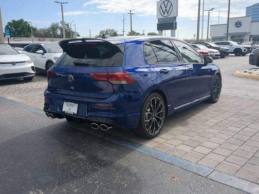 lapiz blue metallic 2026 Volkswagen Golf R 2.0T DSG