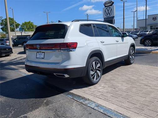 2025 Volkswagen Atlas 2.0T SE w/Technology
