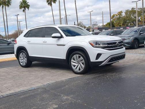 2022 Volkswagen Atlas Cross Sport 3.6L V6 SE w/Technology