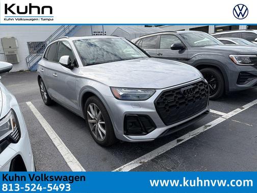 Florett Silver Metallic 2023 Audi Q5 55 S line Prestige
