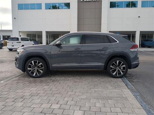 2026 Volkswagen Atlas Cross Sport 2.0T SEL Premium