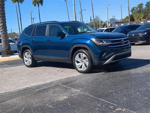2023 Volkswagen Atlas 2.0T SE w/Technology