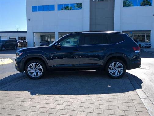 2023 Volkswagen Atlas 2.0T SE w/Technology
