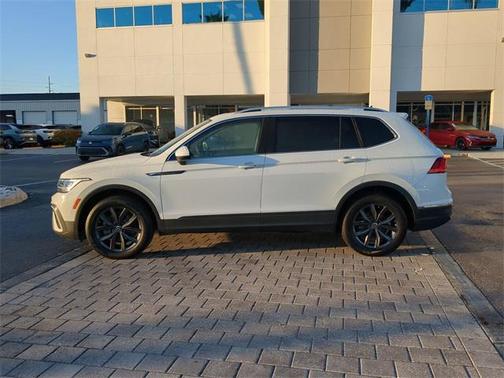 2022 Volkswagen Tiguan 2.0T SE