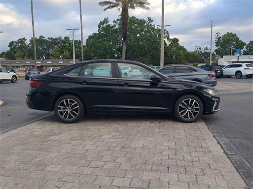 2025 Volkswagen Jetta 1.5T SE