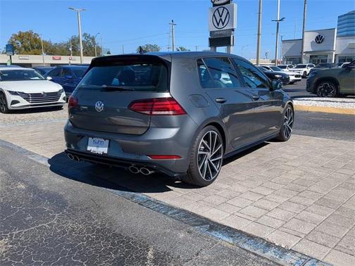 2019 Volkswagen Golf R 2.0T DSG