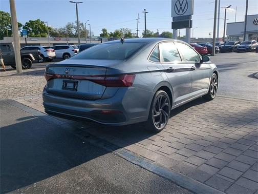 2025 Volkswagen Jetta 1.5T SE