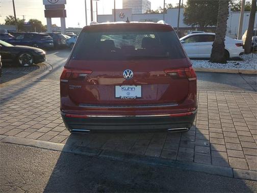 2019 Volkswagen Tiguan 2.0T SEL