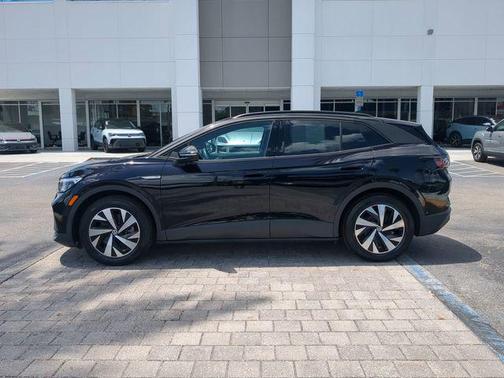 Deep Black Pearl 2023 Volkswagen ID.4 Pro