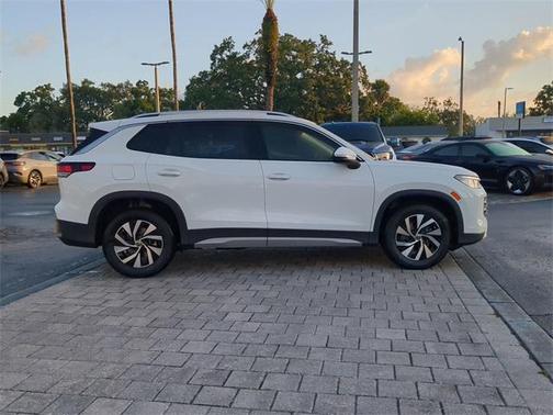 2025 Volkswagen Tiguan 2.0T S