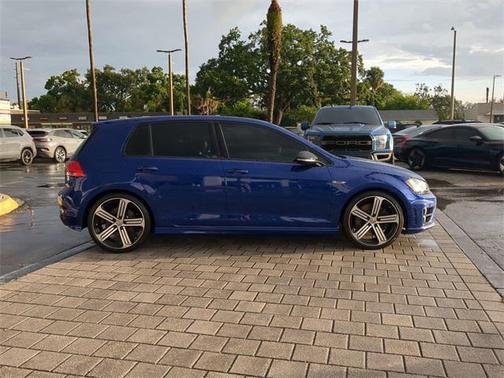 2015 Volkswagen Golf R 4-Door w/DCC & Navigation