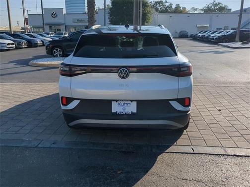 2023 Volkswagen ID.4 Pro S Plus