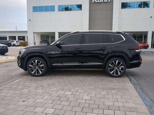 deep black pearl 2026 Volkswagen Atlas 2.0T SEL Premium R-Line 4MOTION