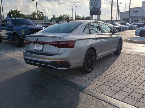 2025 Volkswagen Jetta 1.5T SE