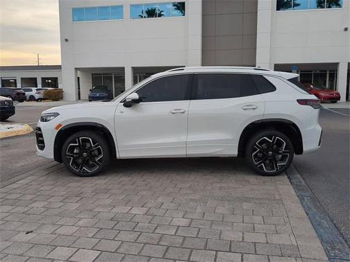 2026 Volkswagen Tiguan 2.0T SEL R-Line 4MOTION