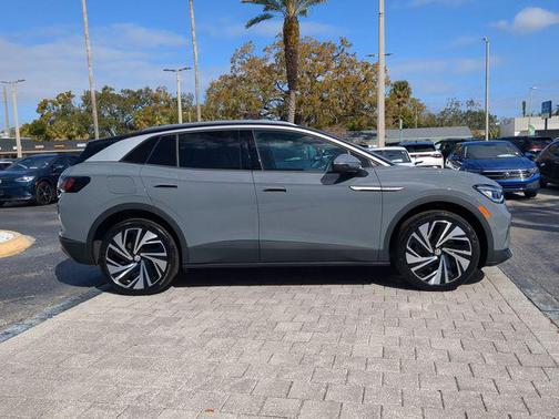 2025 Volkswagen ID.4 Pro S Plus