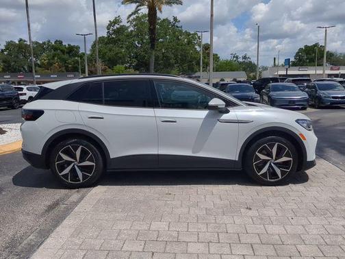 Opal White Pearl 2023 Volkswagen ID.4 Pro S
