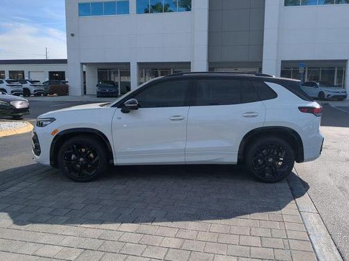opal white with deep black roof 2026 Volkswagen Tiguan 2.0T SE R-Line Black