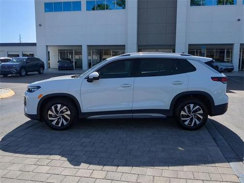 2025 Volkswagen Tiguan 2.0T S