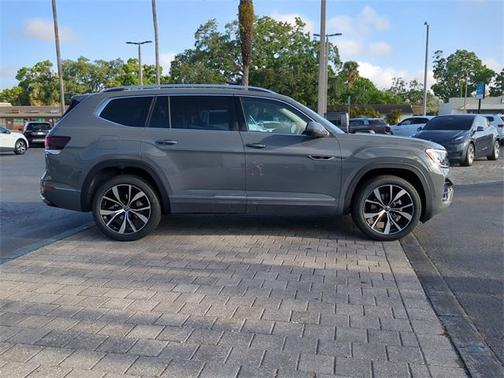 2025 Volkswagen Atlas 2.0T SEL Premium R-Line 4MOTION