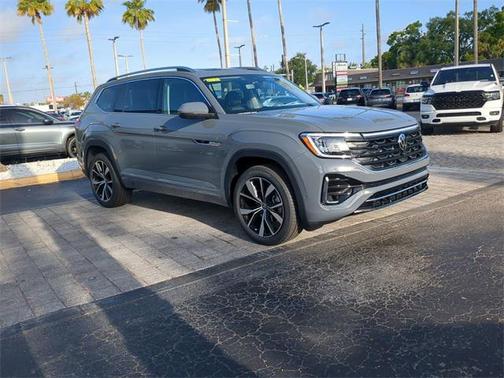 2025 Volkswagen Atlas 2.0T SEL Premium R-Line 4MOTION