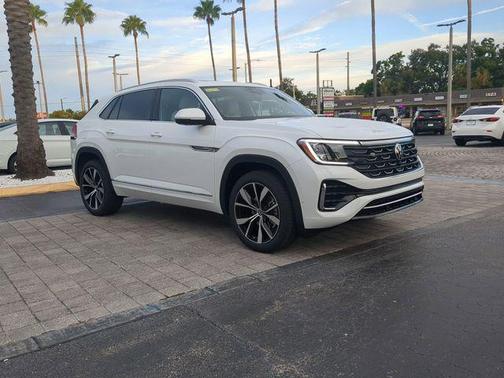 opal white pearl 2026 Volkswagen Atlas Cross Sport 2.0T SEL Premium