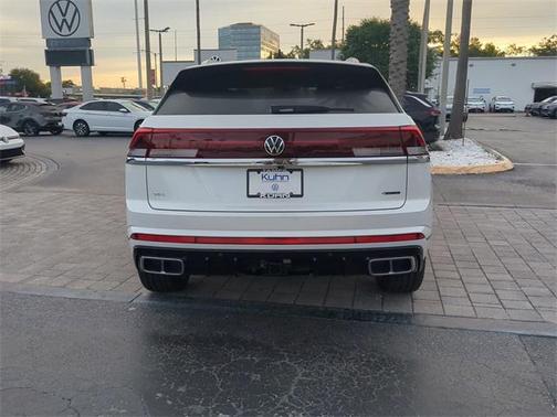 2026 Volkswagen Atlas Cross Sport 2.0T SEL Premium