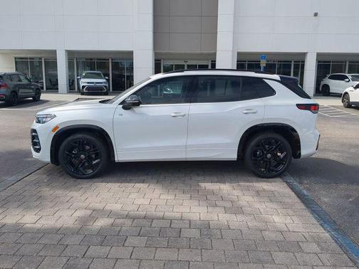 Opal White Pearl 2026 Volkswagen Tiguan 2.0T SE R-Line Black