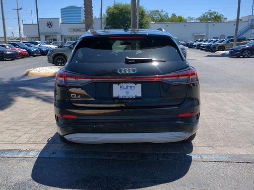 Mythos Black Metallic 2023 Audi Q4 e-tron Premium Plus 40 RWD